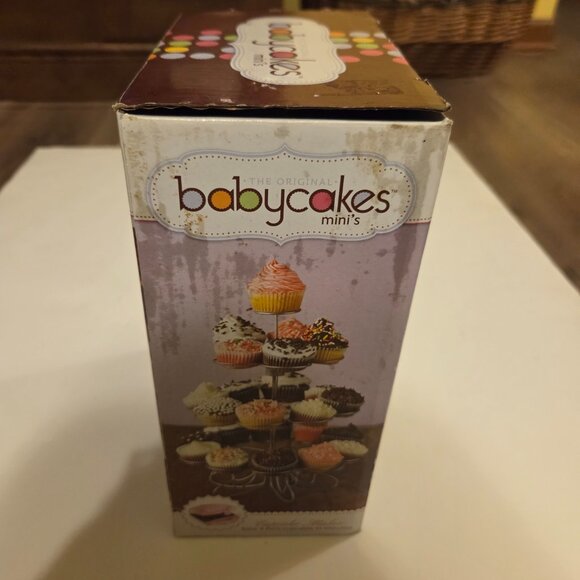 Babycakes Mini Pink Nonstick Cupcake Maker - Makes 4 Cupcakes - Picture 4 of 5